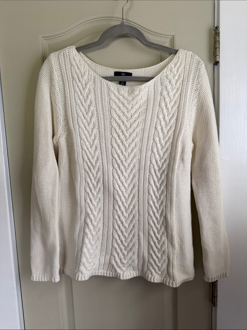 GAP Women's Cream Cable Crewneck Sweater